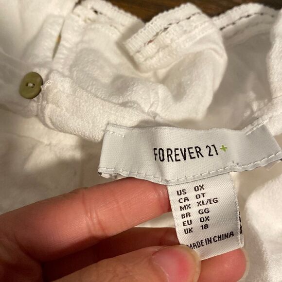 Forever 21 Plus White Open Lattice Lace Trim Cropped Ruffle Tank 0X EUC - Picture 3 of 8